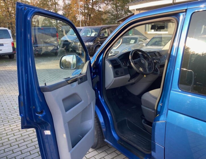 Volkswagen Caravelle Ostatní 2,0 l 103 kw