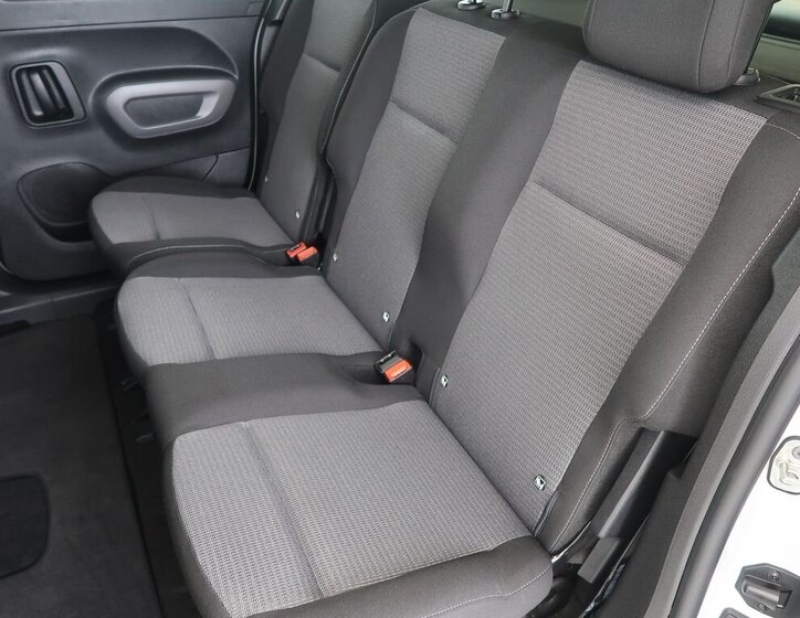 Toyota ProAce Kombi 1,5 l 96 kw