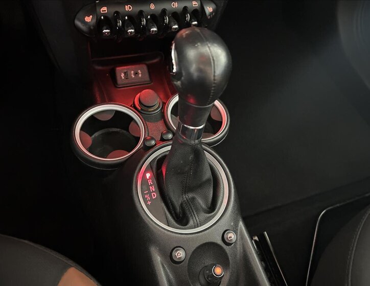 Mini Cooper Hatchback 1,6 l 90 kw