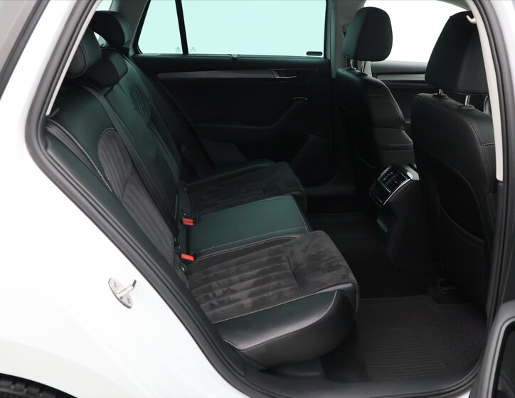 Škoda Superb Kombi 2,0 l 110 kw