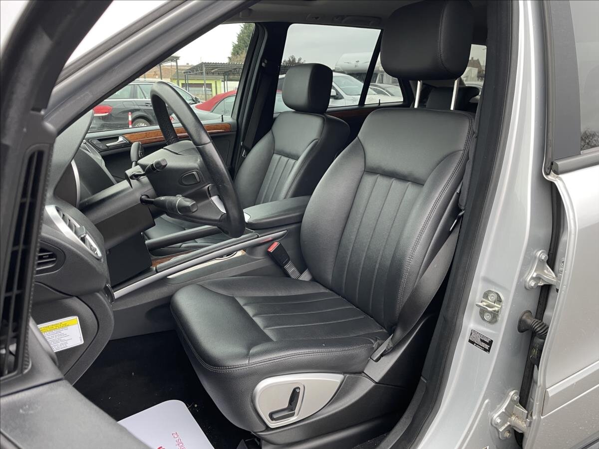 Mercedes-Benz Třídy M SUV 3,5 l 200 kw