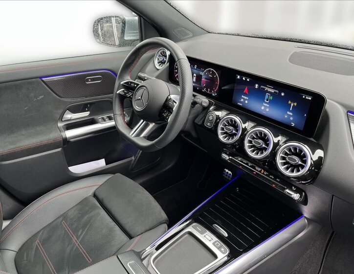 Mercedes-Benz GLA SUV 2,0 l 110 kw