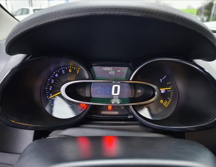 Renault Clio Hatchback 1,1 l 54 kw