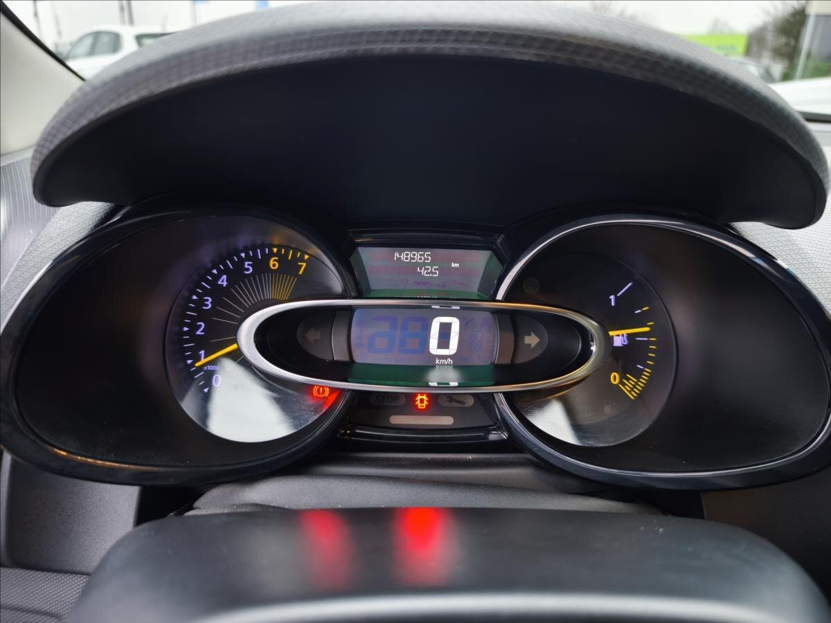 Renault Clio Hatchback 1,1 l 54 kw