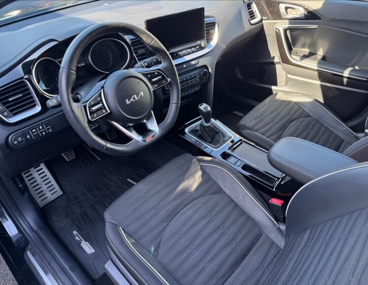 KIA ProCeed Kombi 1,5 l 117 kw