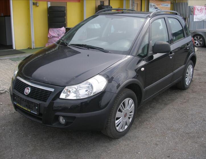 Fiat Sedici 1