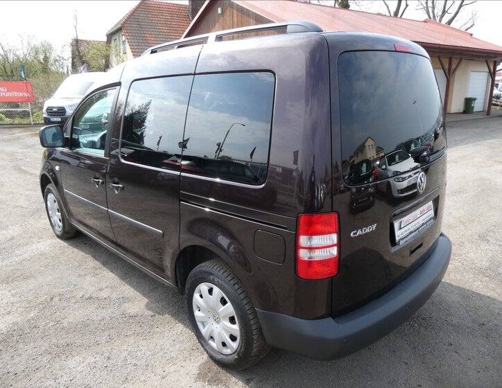 Volkswagen Caddy Kombi 1,6 l 75 kw