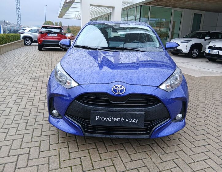 Toyota Yaris 9