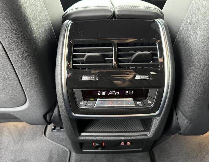 BMW X7 SUV 3,0 l 280 kw