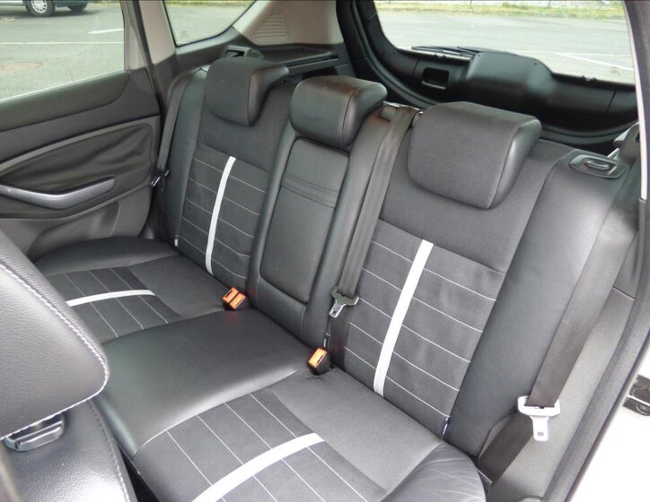 Ford Kuga Kombi 2,0 l 120 kw