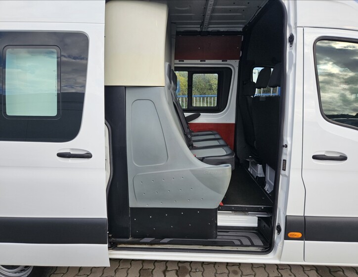 Mercedes-Benz Sprinter 6