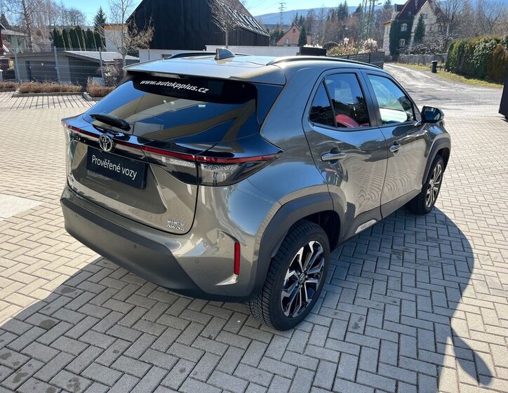 Toyota Yaris Cross SUV / Terénní 1,5 l 68 kw