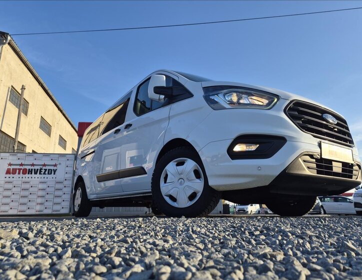 Ford Tourneo Custom MPV 2,0 l 96 kw