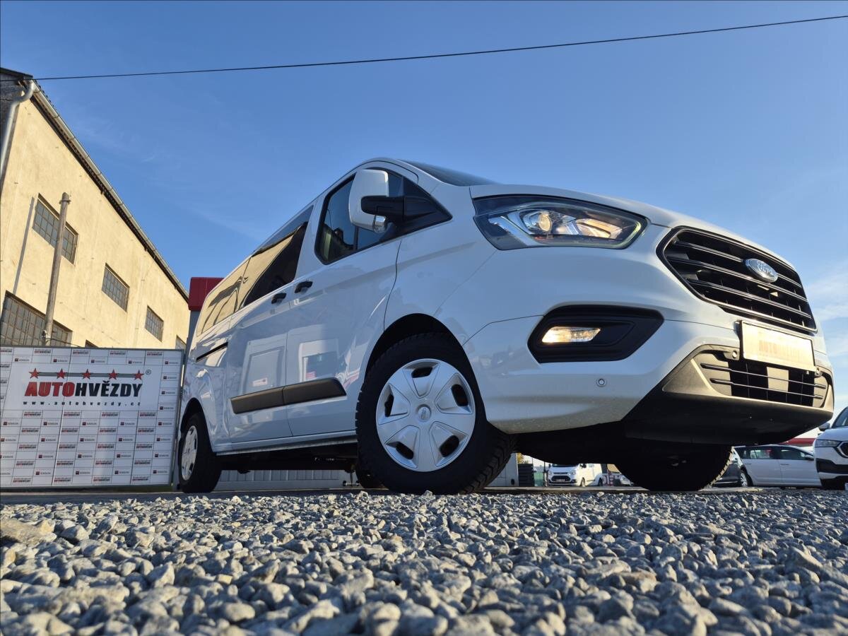 Ford Tourneo Custom MPV 2,0 l 96 kw