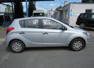 Hyundai i20 8