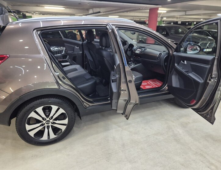 KIA Sportage SUV / Terénní 2,0 l 120 kw