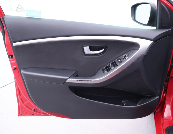 Hyundai i30 Hatchback 1,4 l 73 kw