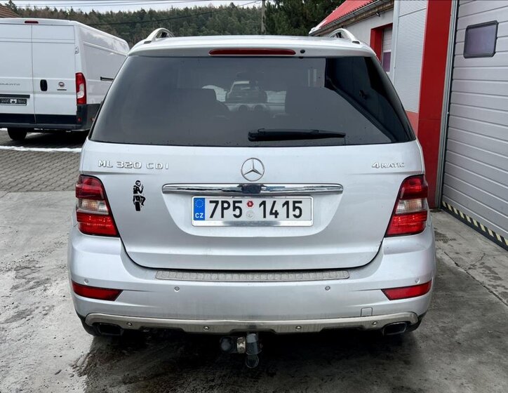 Mercedes-Benz Třídy M 4