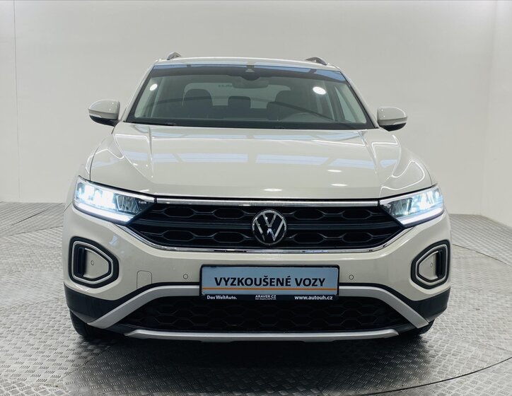 Volkswagen T-Roc 4