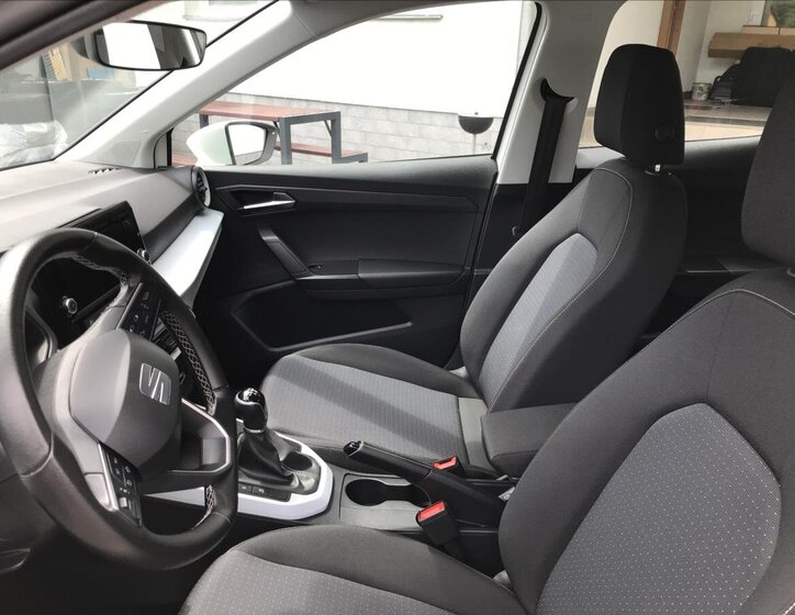 Seat Arona 9