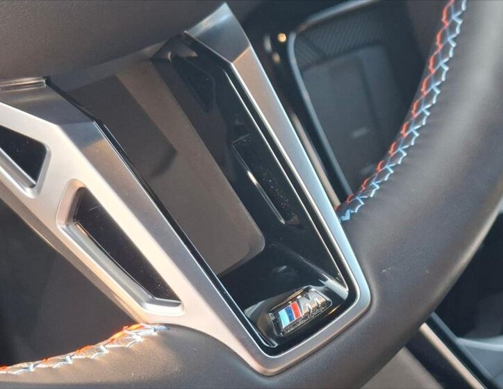 BMW X2 SUV / Terénní 2,0 l 221 kw