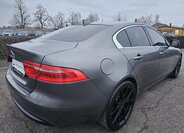 Jaguar XE 9