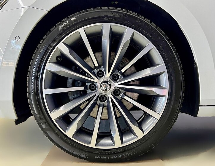 Škoda Superb Kombi 2,0 l 147 kw