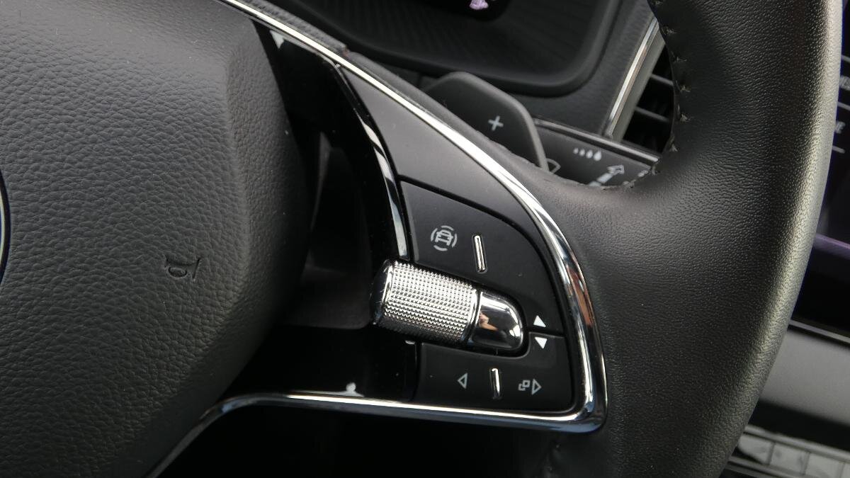 Škoda Karoq SUV / Terénní 1,5 l 110 kw