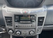 SsangYong Rodius SUV / Terénní 2,0 l 114 kw