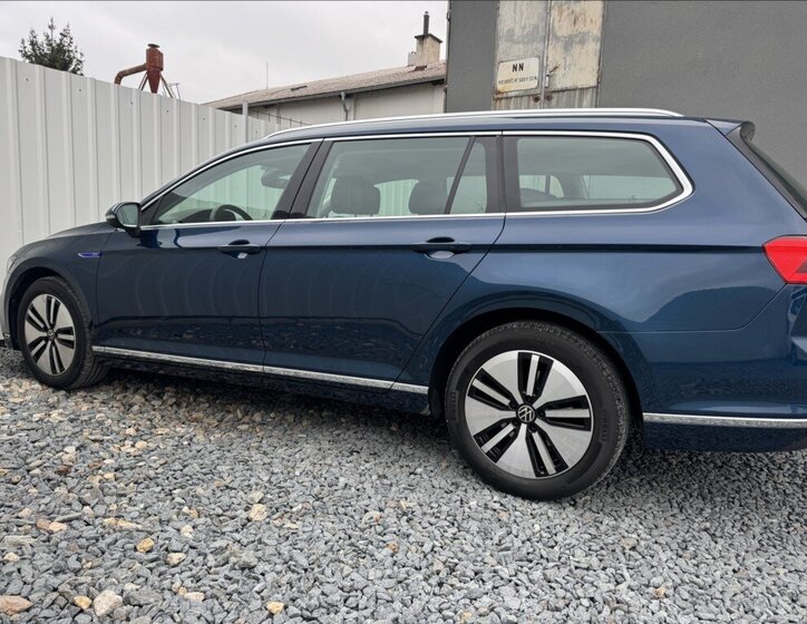 Volkswagen Passat Kombi 1,4 l 0