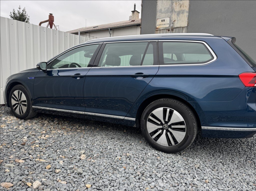 Volkswagen Passat Kombi 1,4 l 0