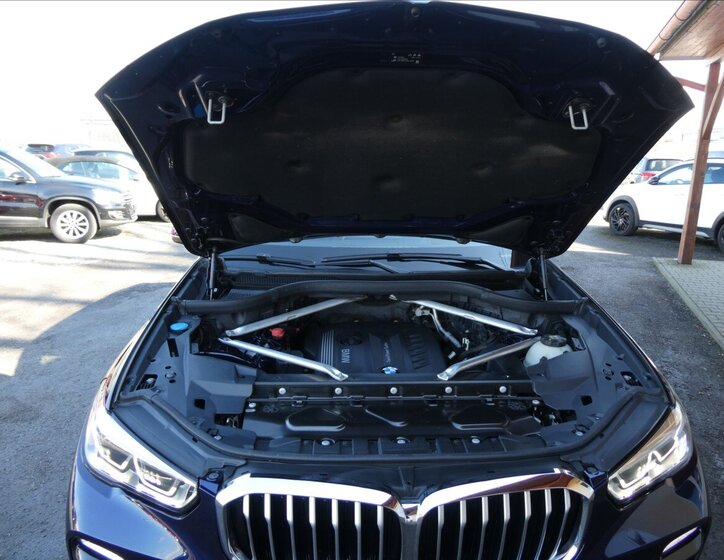 BMW X5 SUV / Terénní 3,0 l 195 kw