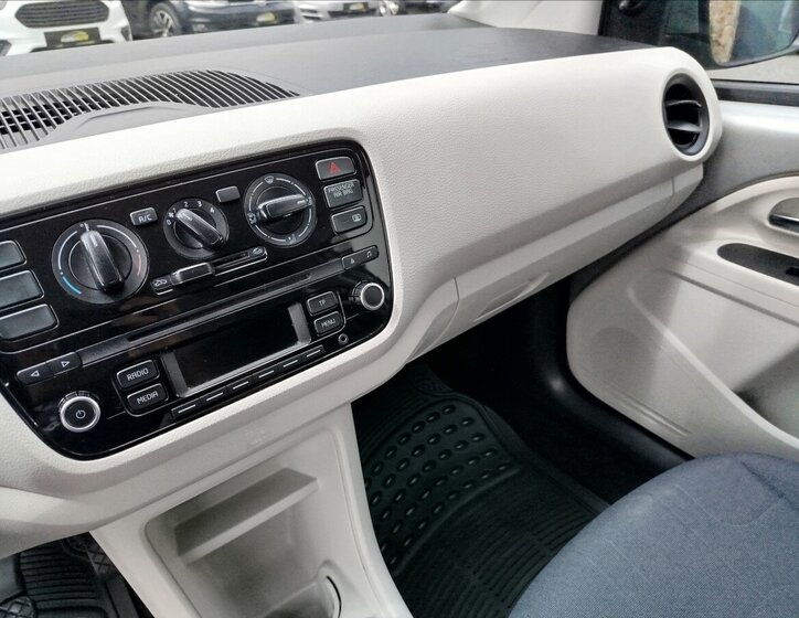 Volkswagen up! Hatchback 999,0 44 kw