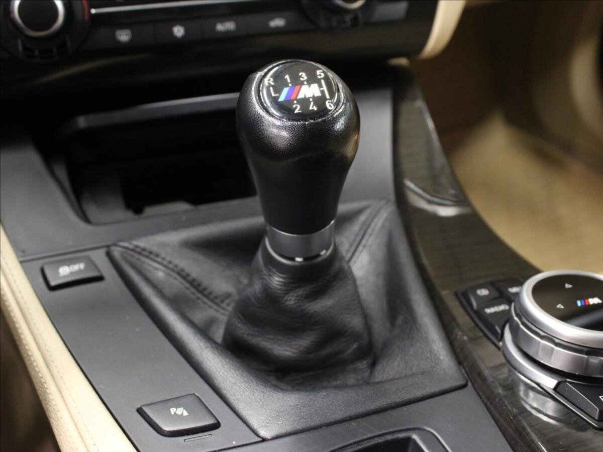 BMW Řada 5 Sedan / Limuzína 3,0 l 150 kw