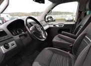 Volkswagen Multivan 12