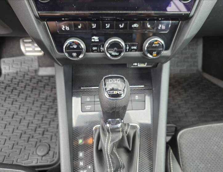 Škoda Octavia Sedan / Limuzína 2,0 l 135 kw