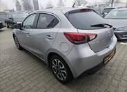 Mazda 2 8