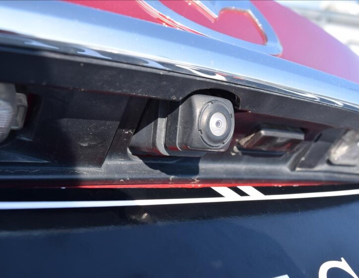 Mazda 6 Sedan / Limuzína 2,5 l 141 kw