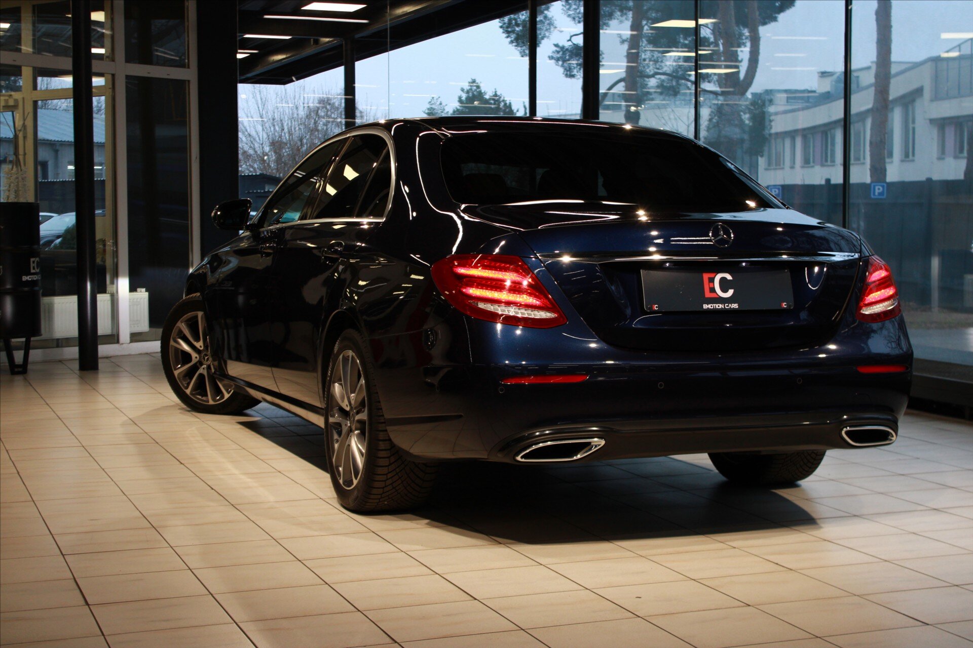 Mercedes-Benz Třídy E Sedan 1,6 l 118 kw