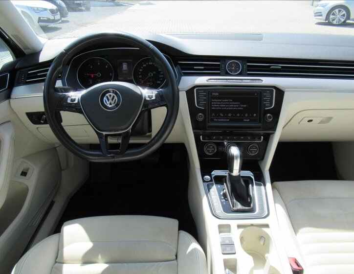 Volkswagen Passat 13