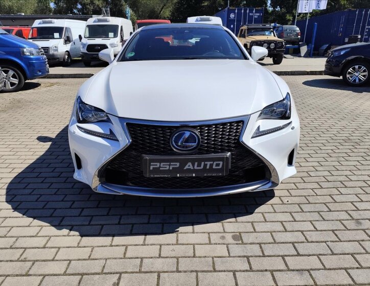Lexus RC 300h 7