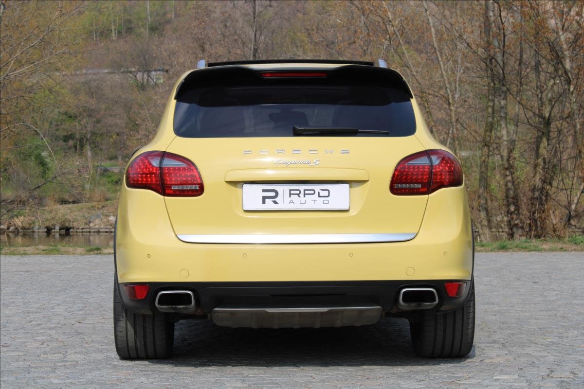Porsche Cayenne SUV / Terénní 4,8 l 294 kw