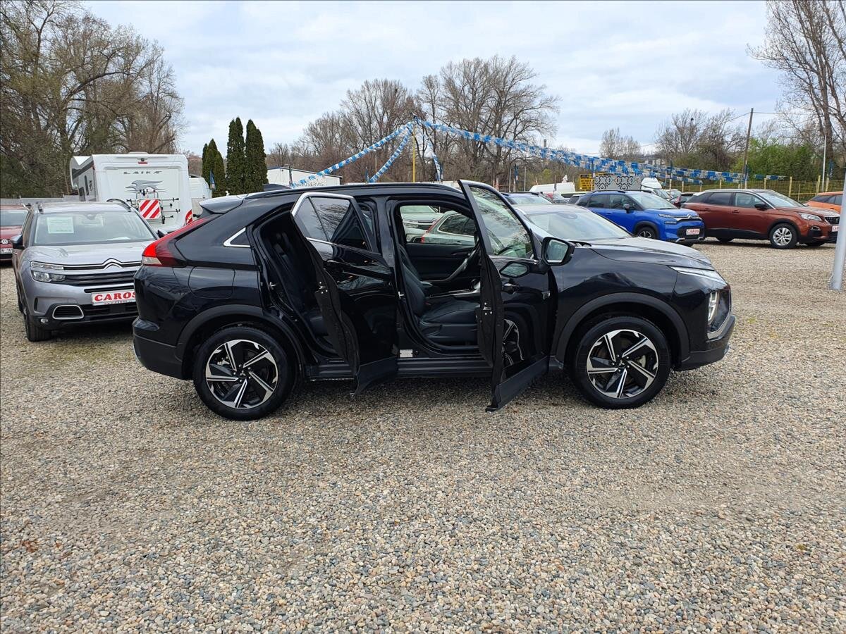 Mitsubishi Eclipse Cross SUV / Terénní 2,4 l 133 kw
