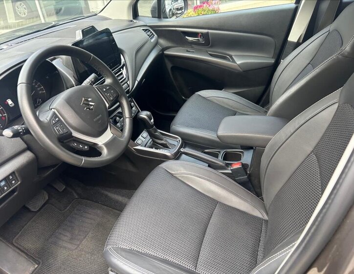 Suzuki S-Cross SUV 1,5 l 75 kw
