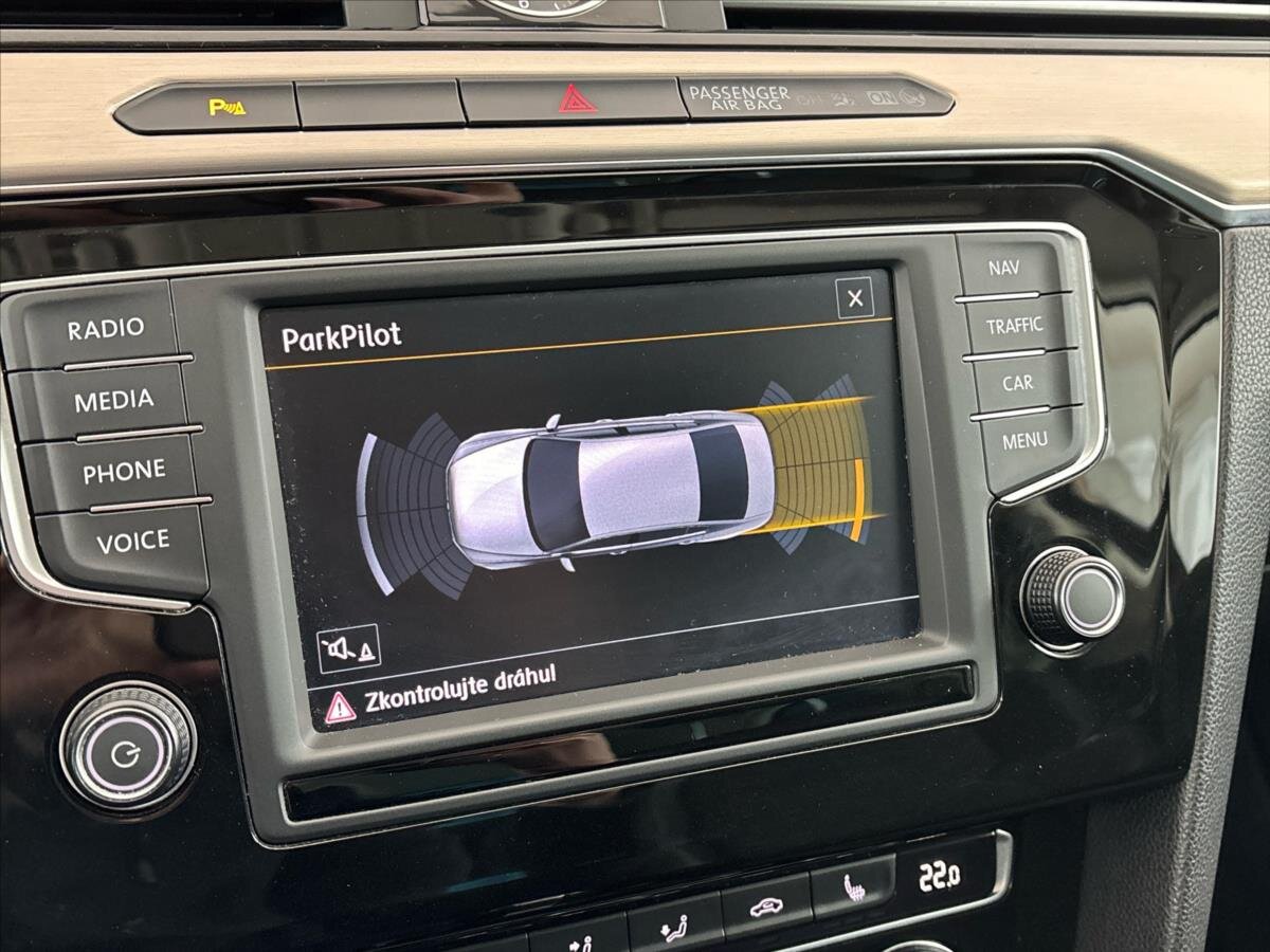 Volkswagen Passat Sedan / Limuzína 2,0 l 140 kw