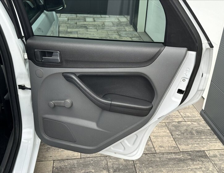 Ford Focus Hatchback 1,6 l 74 kw