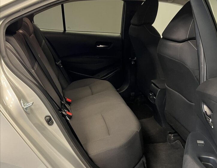 Toyota Corolla Sedan 1,6 l 97 kw