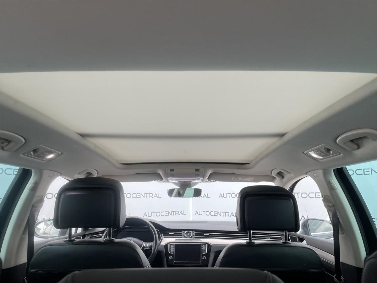 Volkswagen Passat Kombi 2,0 l 176 kw