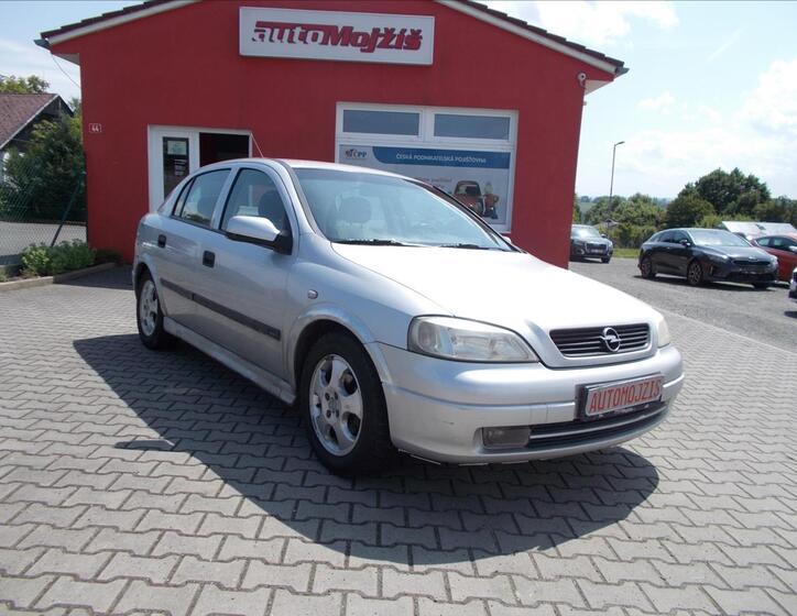 Opel Astra 1