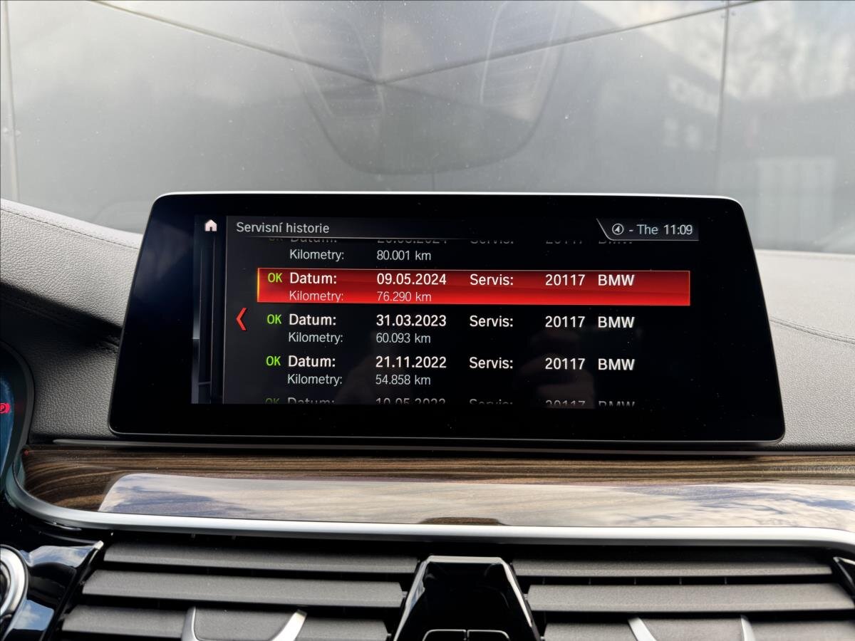 BMW Řada 5 Sedan / Limuzína 2,0 l 185 kw